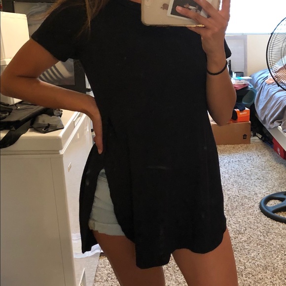 Long Black Tee - Picture 1 of 3